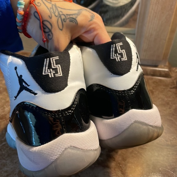 Jordan 11 concords size 8 womens 6 boys - Picture 2 of 6
